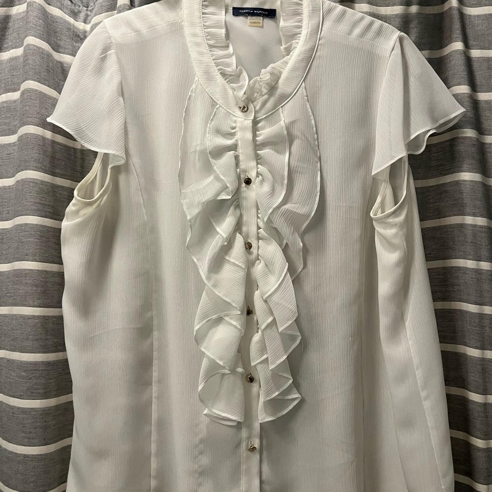 Tommy Hilfiger Women’s White Ruffled Blouse